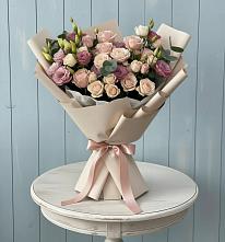 Букет цветов из:  Розы и Лизиантусы в Татарске