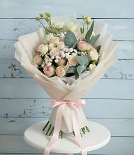 Букет цветов из:  Розы и Лизиантусы в Татарске
