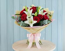 Букет цветов из:  Лилии и Розы в Татарске
