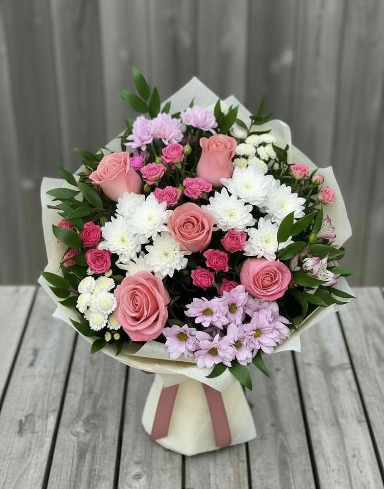 Букет цветов из: Альстромерии, Гвоздики, Розы и Хризантемы в Татарске