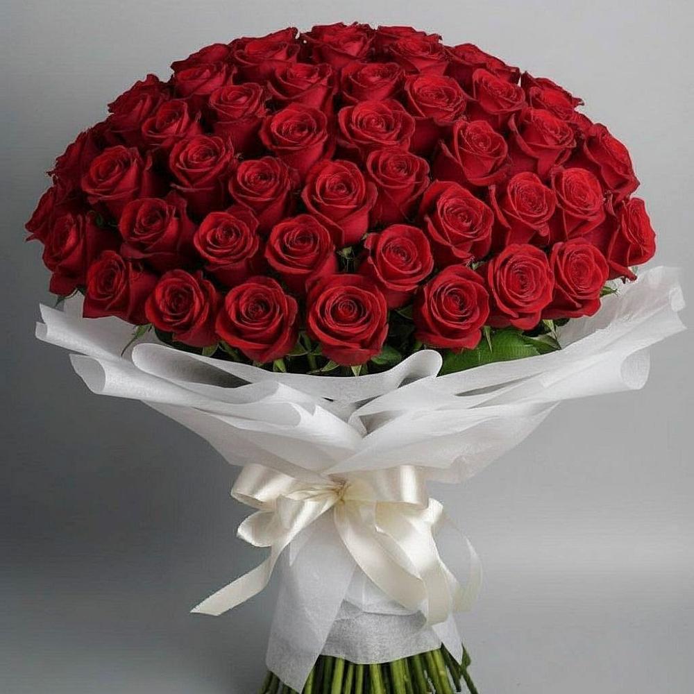 Букет 101 Красная роза Блэк Мэджик в Татарске