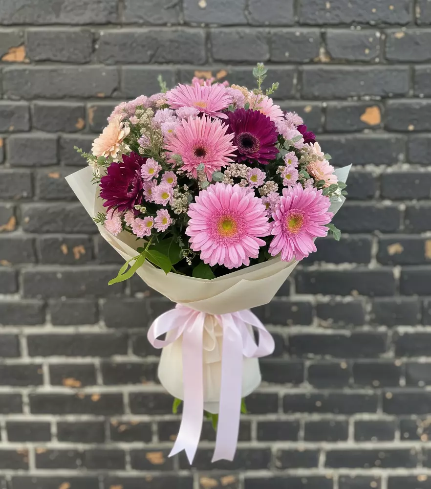 Букет цветов из: Герберы и Хризантемы в Татарске