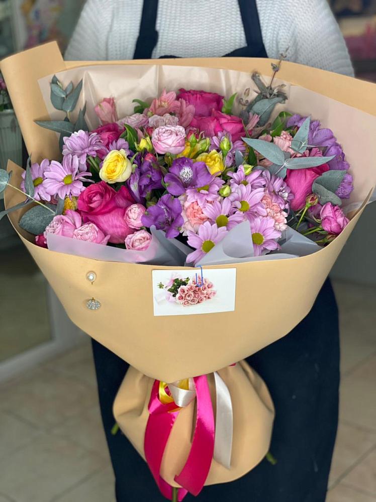 Букет цветов из: Хризантемы, Гвоздики и Альстромерии в Татарске