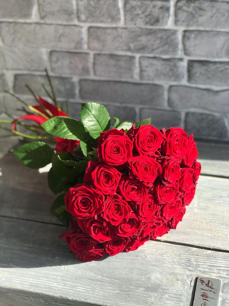 Букет Красные розы Фридом в Татарске