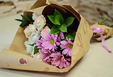 Букет цветов из:  Розы и Хризантемы #REPLACE_PRED# Татарске