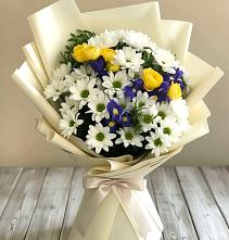 Букет цветов из:  Ирисы, Хризантемы и Розы #REPLACE_PRED# Татарске