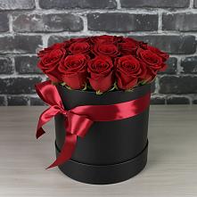 Цветочная композиция из Розы в шляпной коробке в Татарске