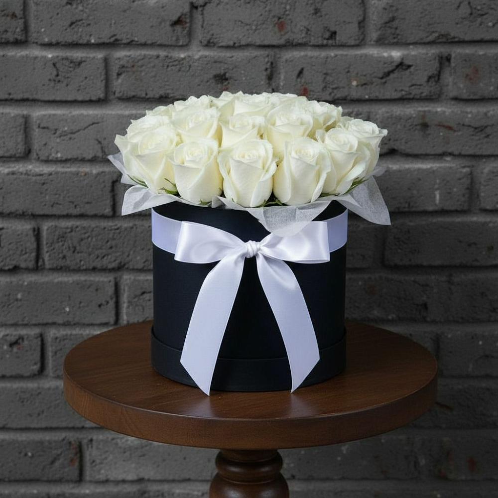 Цветочная композиция из Розы в шляпной коробке в Татарске